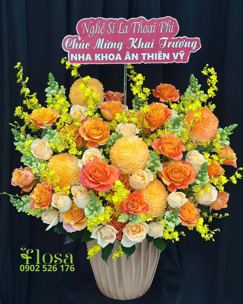 Hộp Hoa Tươi: Hoa Hộp Ánh Cam - HH82