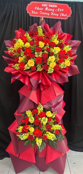 Hoa Chúc Mừng: Kệ Hoa Đỏ Thắm  - HCM115
