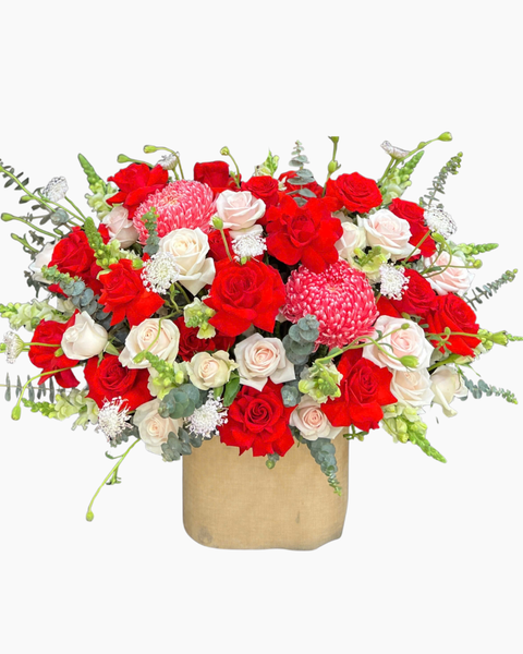 Hộp Hoa Tươi: Hộp Hoa Đỏ Sang Qúy - HH166