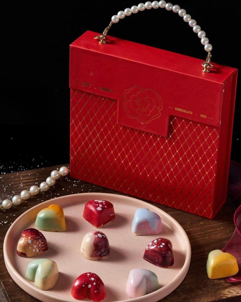  Hộp Chocolate Chanel Đỏ- HCCL12 - Quà Tặng 14/2 