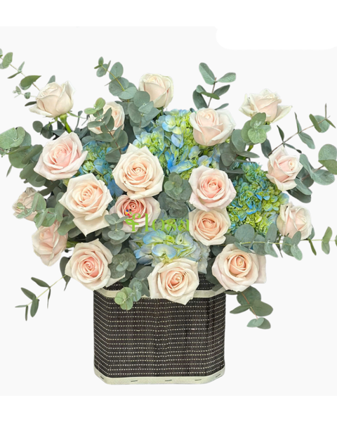 Hộp Hoa Tươi: Hộp Tú Cầu Phối Pastel - HH109