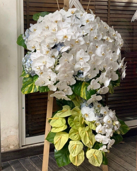 Hoa Chia Buồn: Condolences - HTL03 - Vòng Hoa Tang Lễ