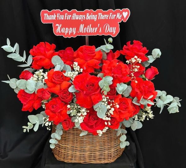 Giỏ Hoa Khai Trương: Giỏ Hoa Rực Đỏ Yêu Thương - HG104