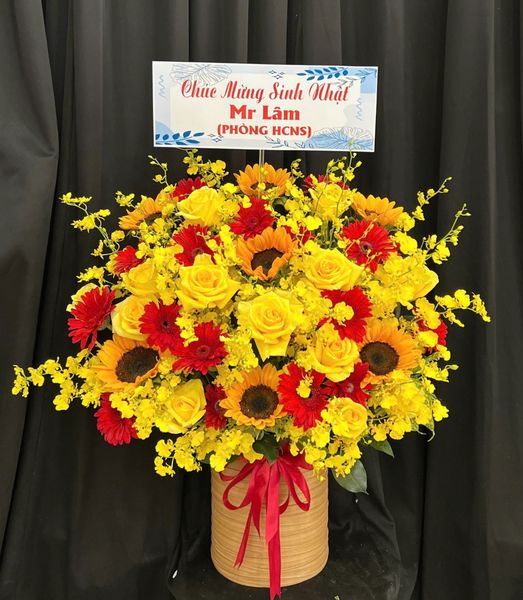 Hộp Hoa Tươi: Hộp Hoa Ánh Vàng - HH157