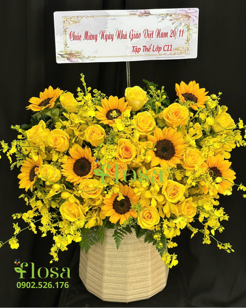 Hộp Hoa Tươi: Hộp Hoa Sắc Vàng  - HH102