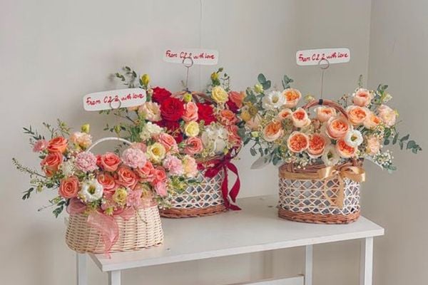 Lẵng hoa phong cách nàng thơ thay thế những lẵng hoa 20/11 truyền thống cũng là một ý tưởng hay