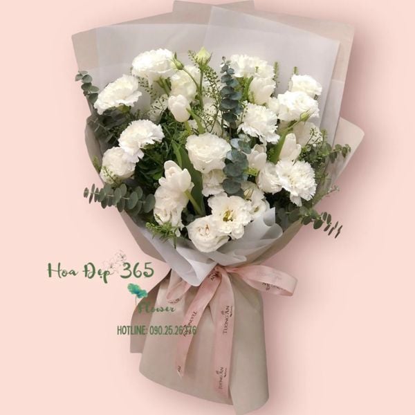 Bó hoa cẩm chướng trắng mix Tulip cực đẹp, cực ấn tượng
