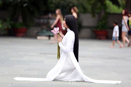 Văn khấn ngày Phật Đản tại chùa