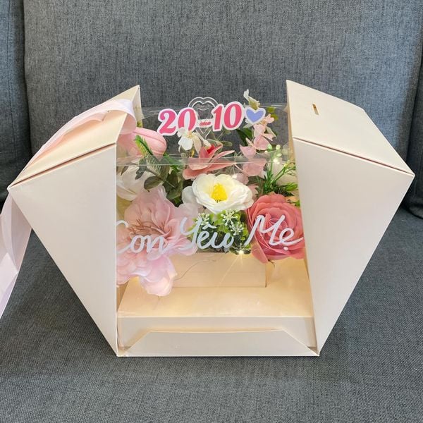 Thiết kế hộp hoa 20/10 dành riêng cho mẹ (Nguồn: Sưu tầm)