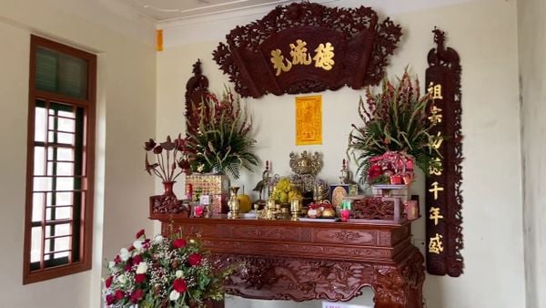 Ý nghĩa dâng hoa bàn thờ